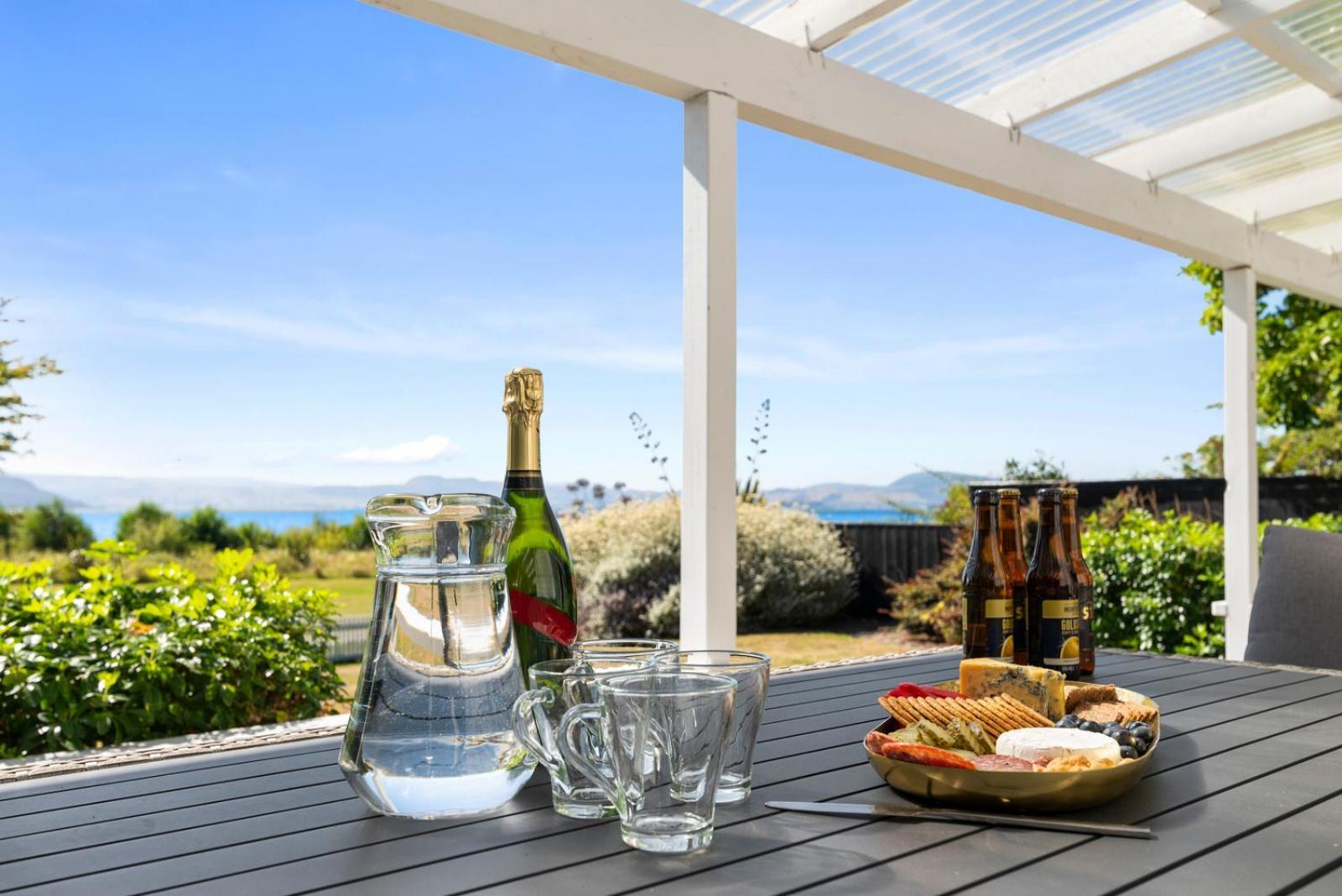 Ngongotaha Lakeside Home Rotorua Luaran gambar