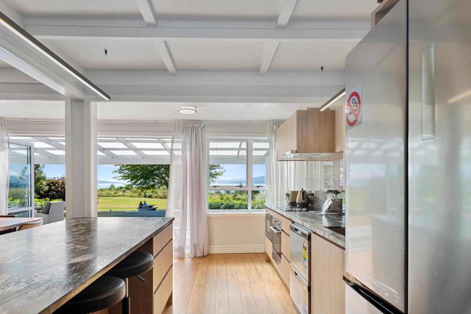 Ngongotaha Lakeside Home Rotorua Luaran gambar