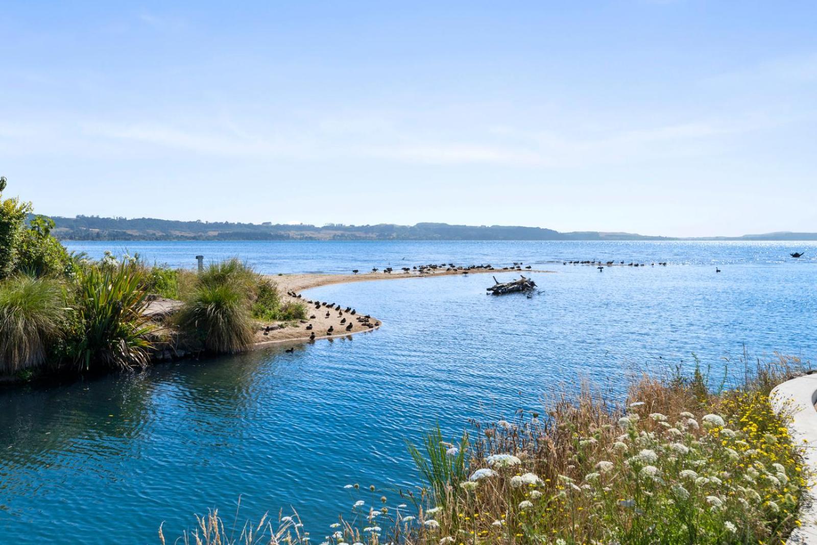 Ngongotaha Lakeside Home Rotorua Luaran gambar